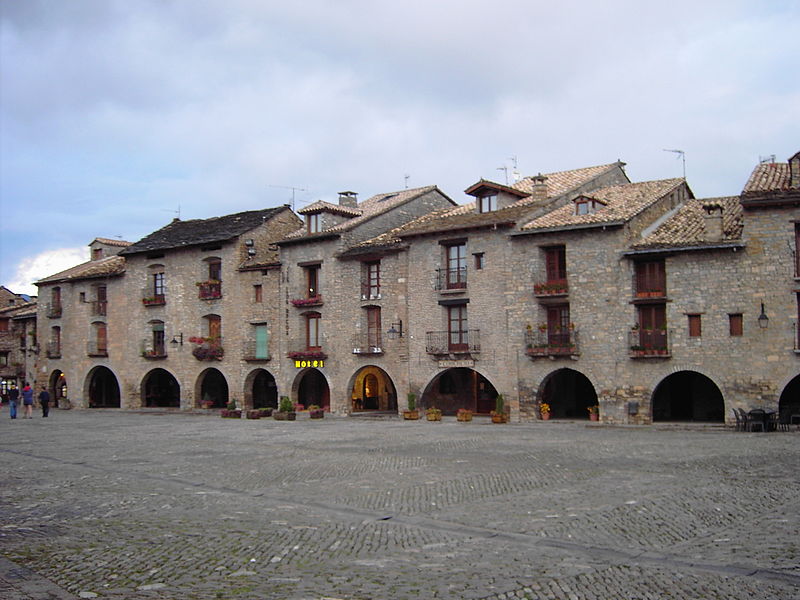 Plaza Mayor de Ainsa