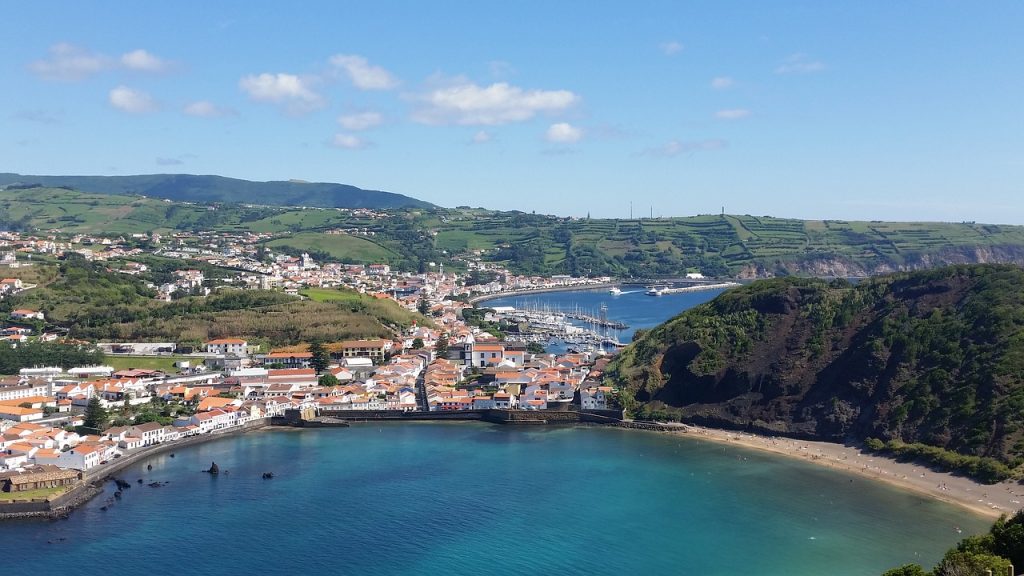 Vista de la isla de Faial en Azores