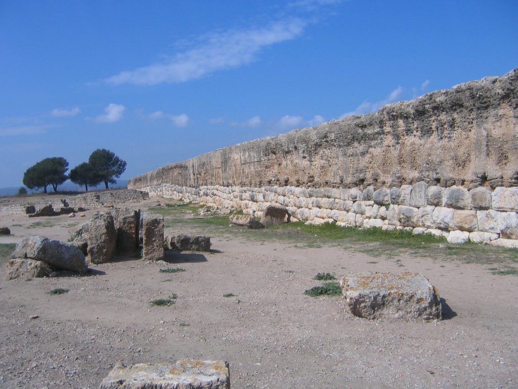 Muralla romana de Ampurias